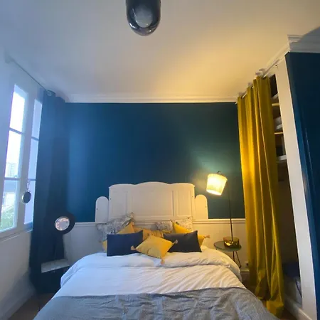 Bleue Et Or 16m2 Dans 100m2 Centre Bed & Breakfast *