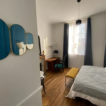 Bleue Et Or 16m2 Dans 100m2 Centre * Rennes